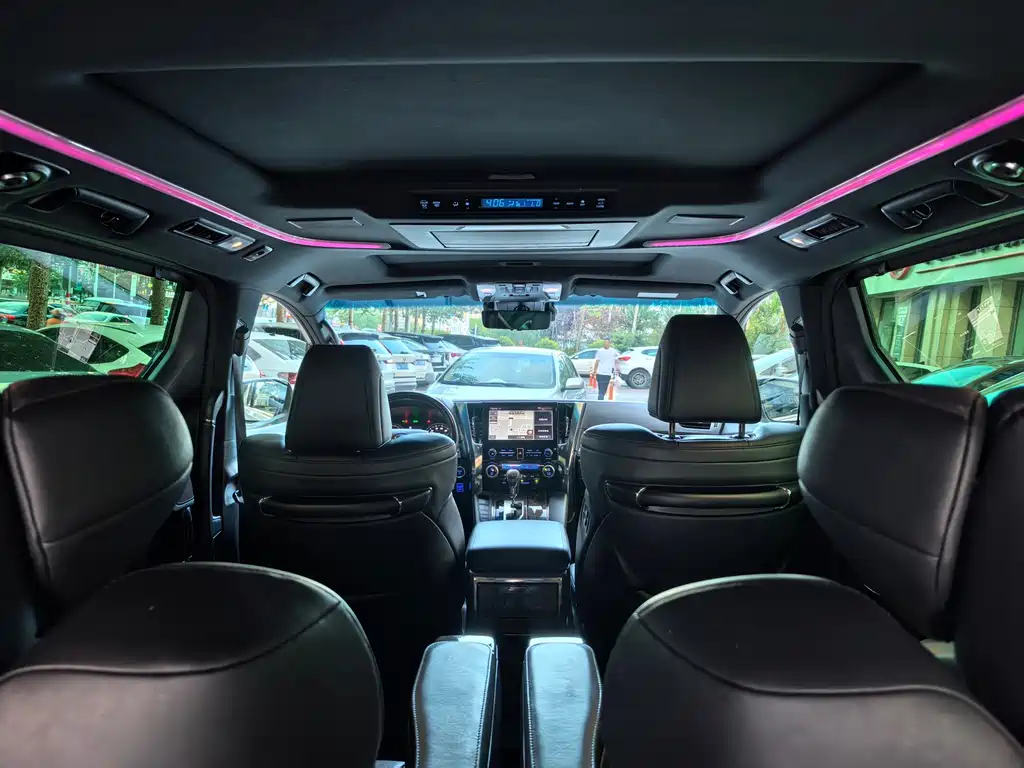 Toyota Vellfire — миниатюра 11