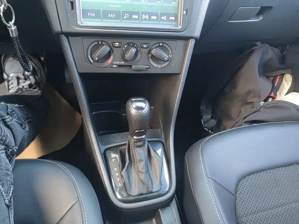 Skoda Rapid Spaceback — миниатюра 14