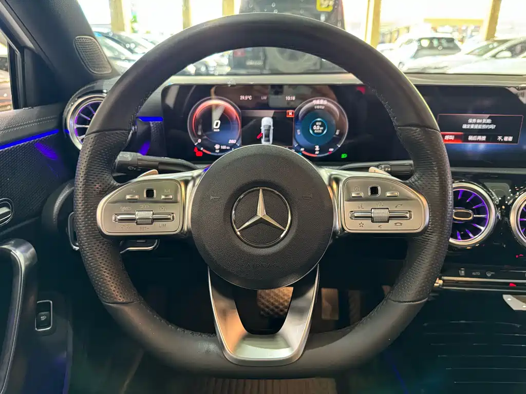 Mercedes-Benz A-Class — миниатюра 10