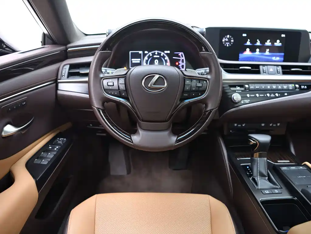Lexus ES — миниатюра 16