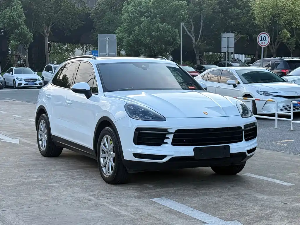 Porsche Cayenne Hybrid — миниатюра 3