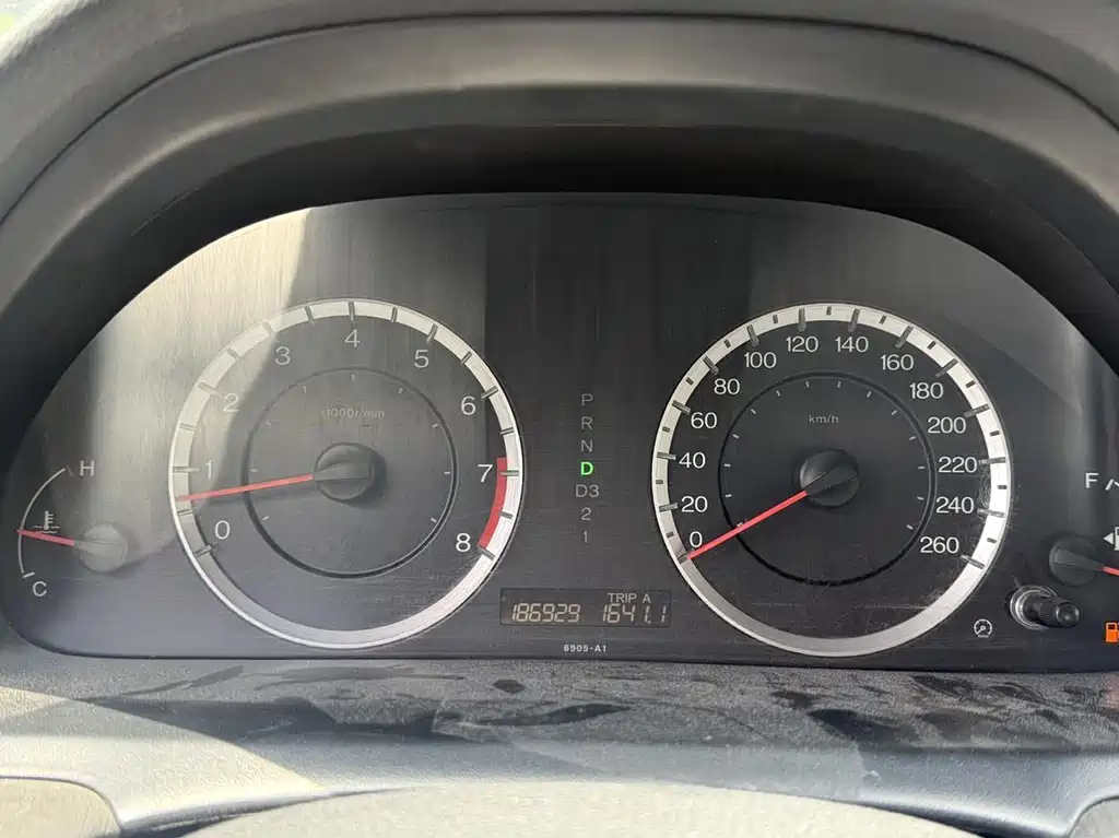 Honda Accord — миниатюра 19