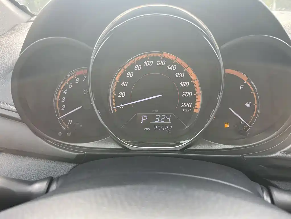 Toyota Yaris L — миниатюра 17