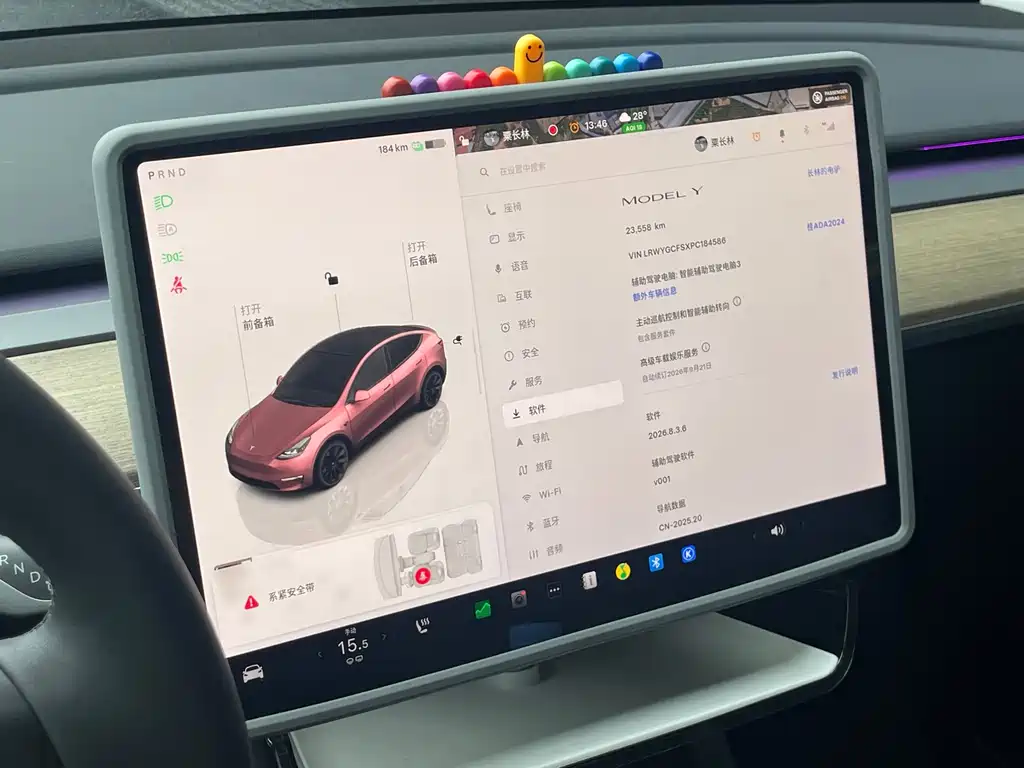 Tesla Model Y — миниатюра 19