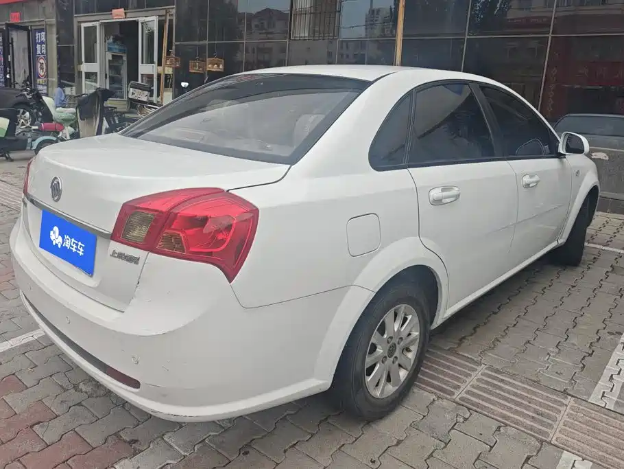 Buick Excelle — миниатюра 3
