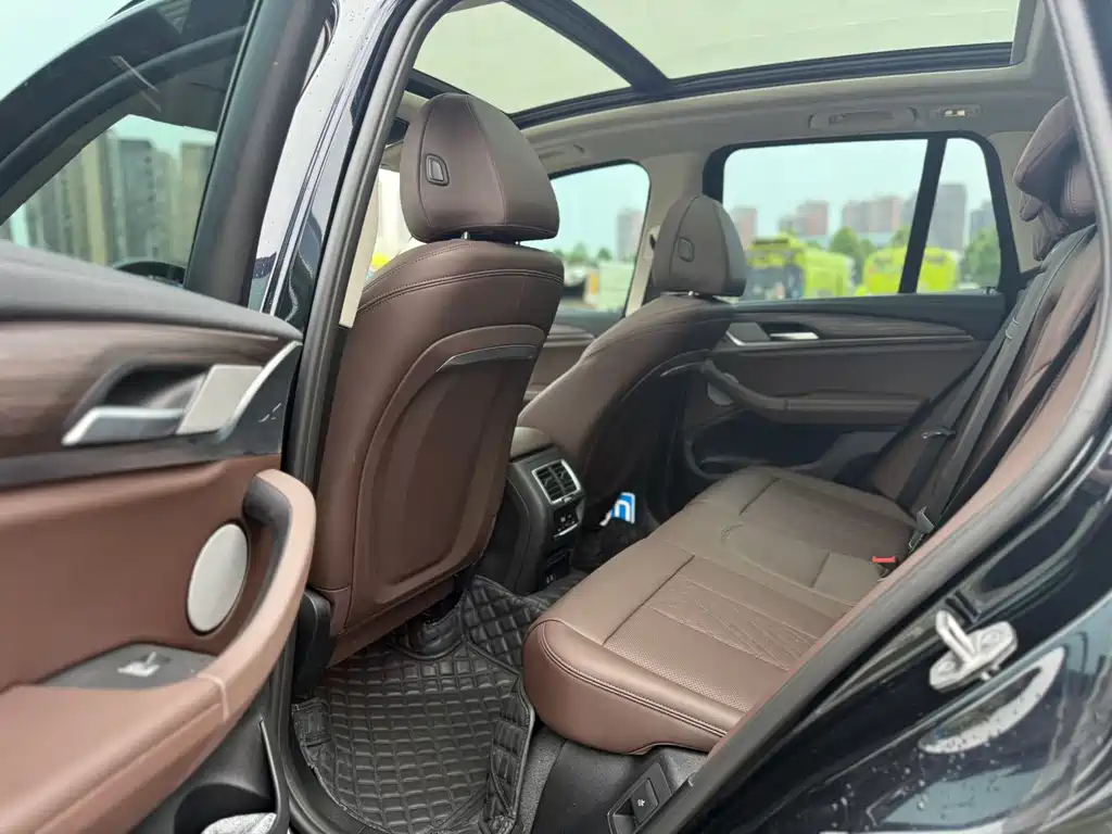 BMW X3 — миниатюра 5