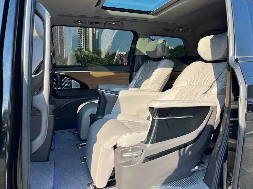 GAC Motor Trumpchi M8 — миниатюра 6