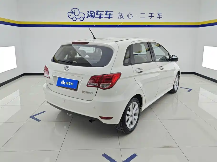 BAIC E-Series — миниатюра 3