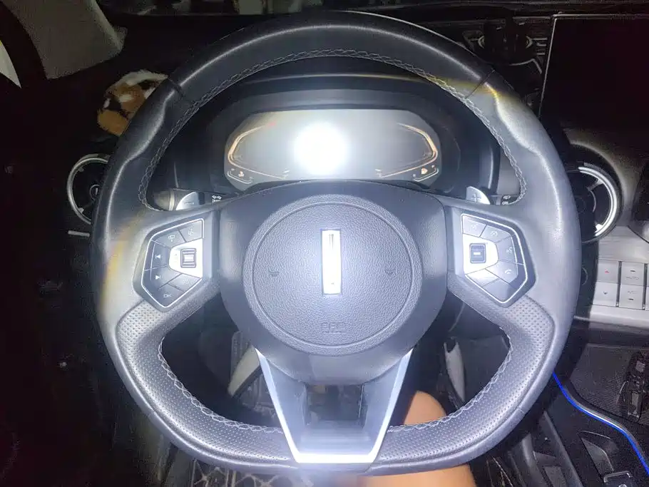 Wey Wey VV7 — миниатюра 15