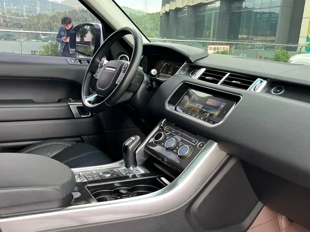 Land Rover Sport — миниатюра 30