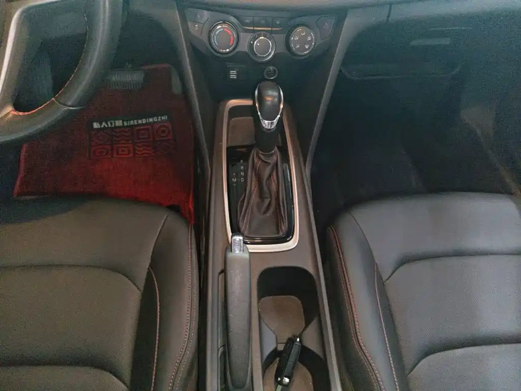 Chevrolet Monza — миниатюра 14
