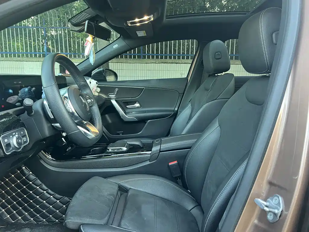 Mercedes-Benz A-Class — миниатюра 10