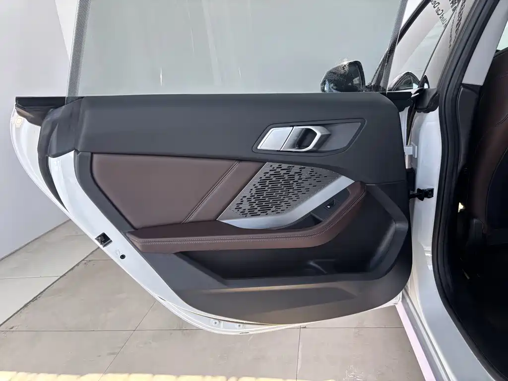 BMW 2 Series — миниатюра 18