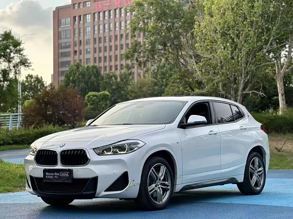 BMW X2