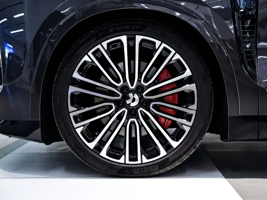 NIO ES8 — миниатюра 12