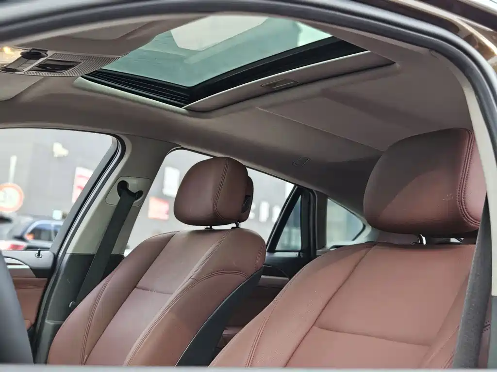 BMW X6 — миниатюра 21
