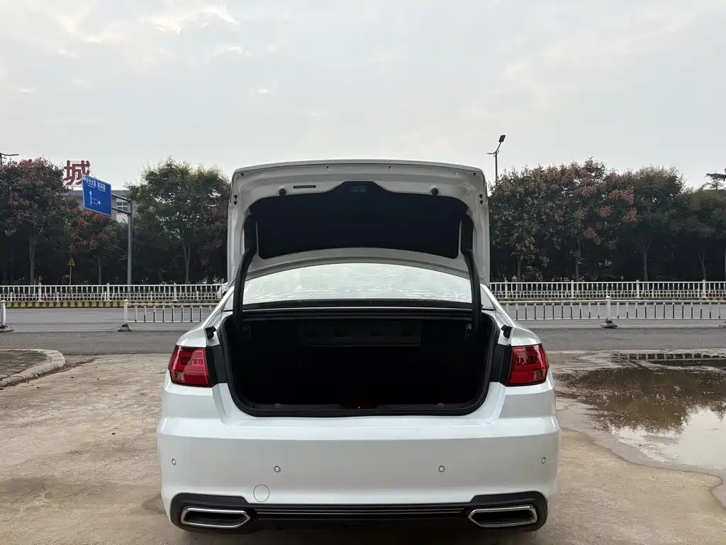 Geely Emgrand GL — миниатюра 13