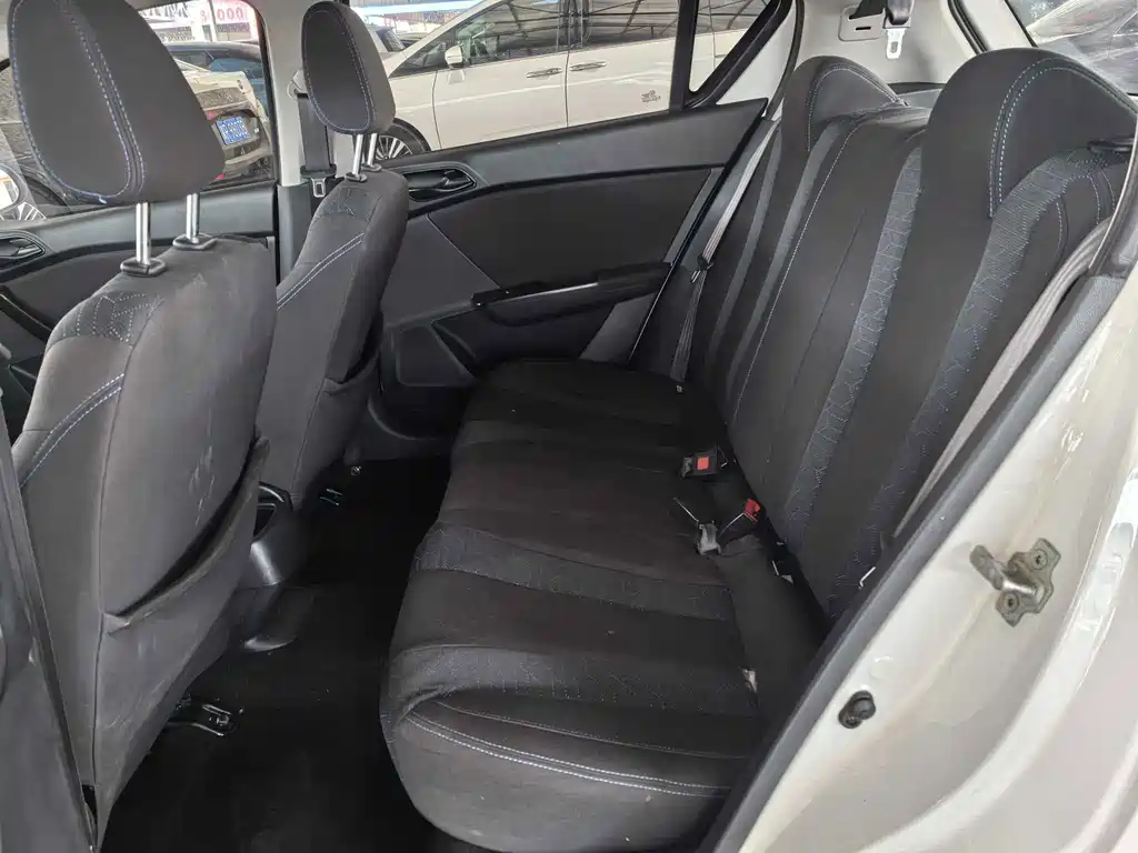 Baojun 310 — миниатюра 7