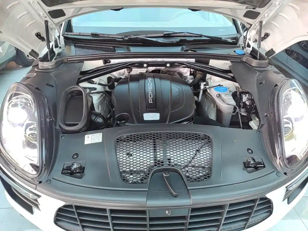 Porsche Macan — миниатюра 20