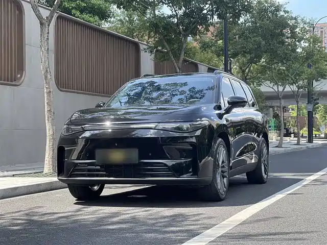 ZERO-RUNNING CAR ZERO RUN C16 2024