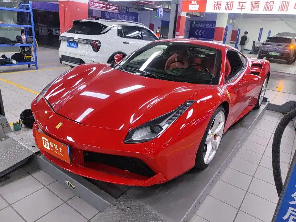 Ferrari 488