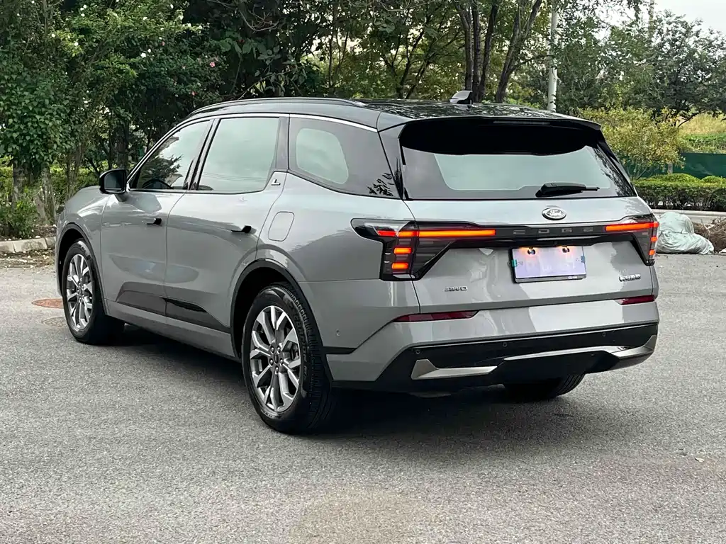 Ford Edge — миниатюра 4