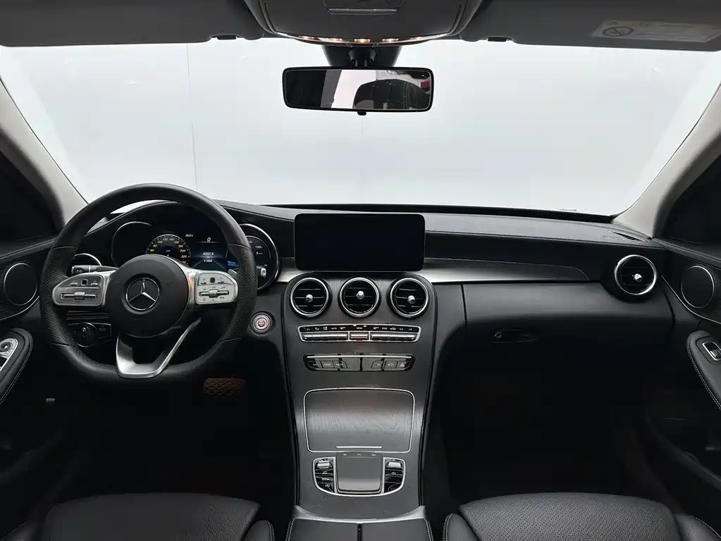 Mercedes-Benz C-Class — миниатюра 7