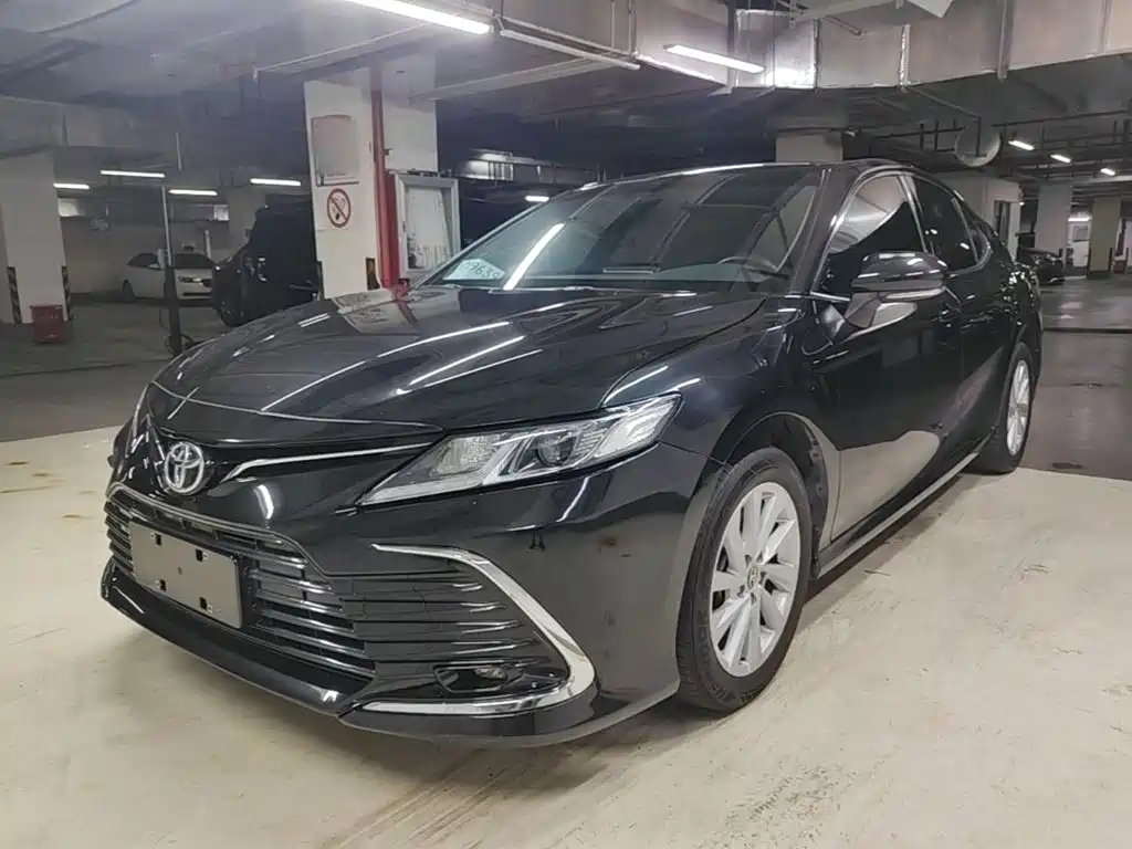 Toyota Camry — миниатюра 2