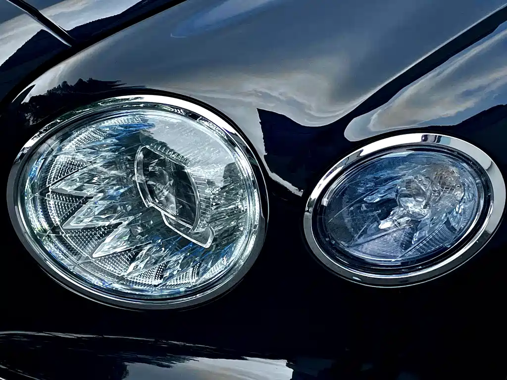 Bentley Flying Spur — миниатюра 6