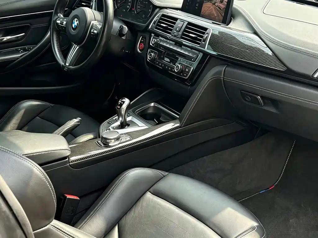 BMW M4 — миниатюра 8