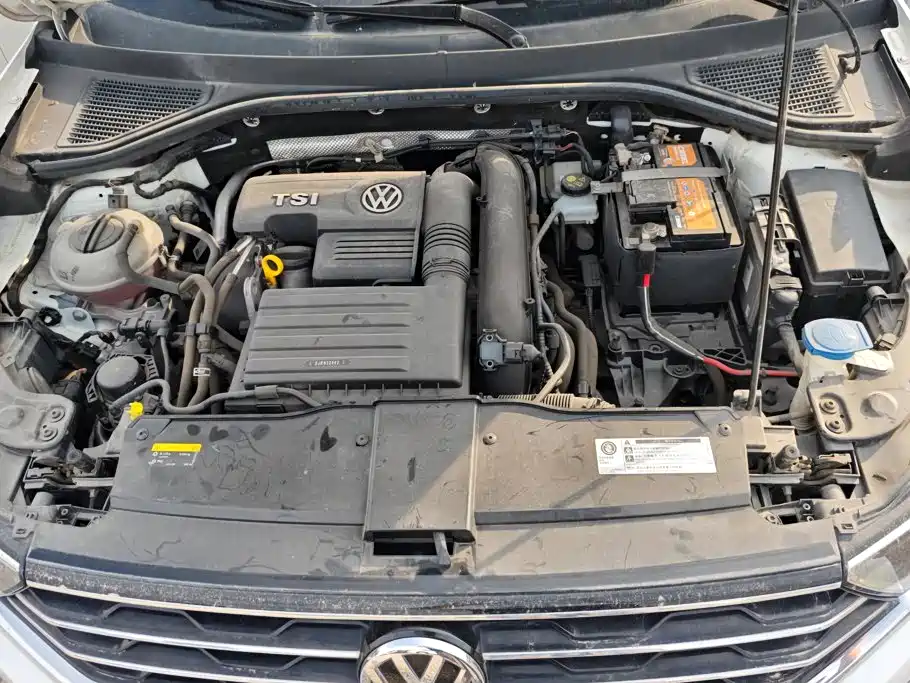 Volkswagen T-Roc — миниатюра 9