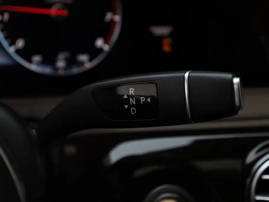 Mercedes-Benz S-Class — миниатюра 10