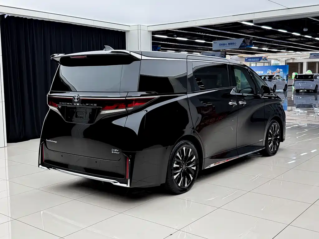 Toyota Vellfire — миниатюра 7