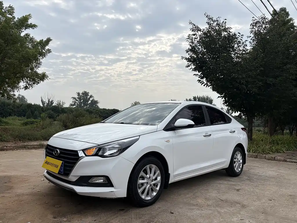 Hyundai Verna