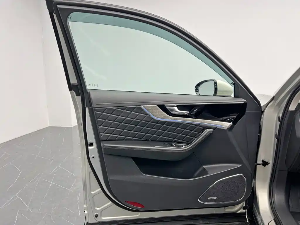 Hongqi Hongqi HS5 — миниатюра 12