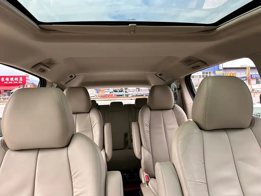 Buick GL8 — миниатюра 13