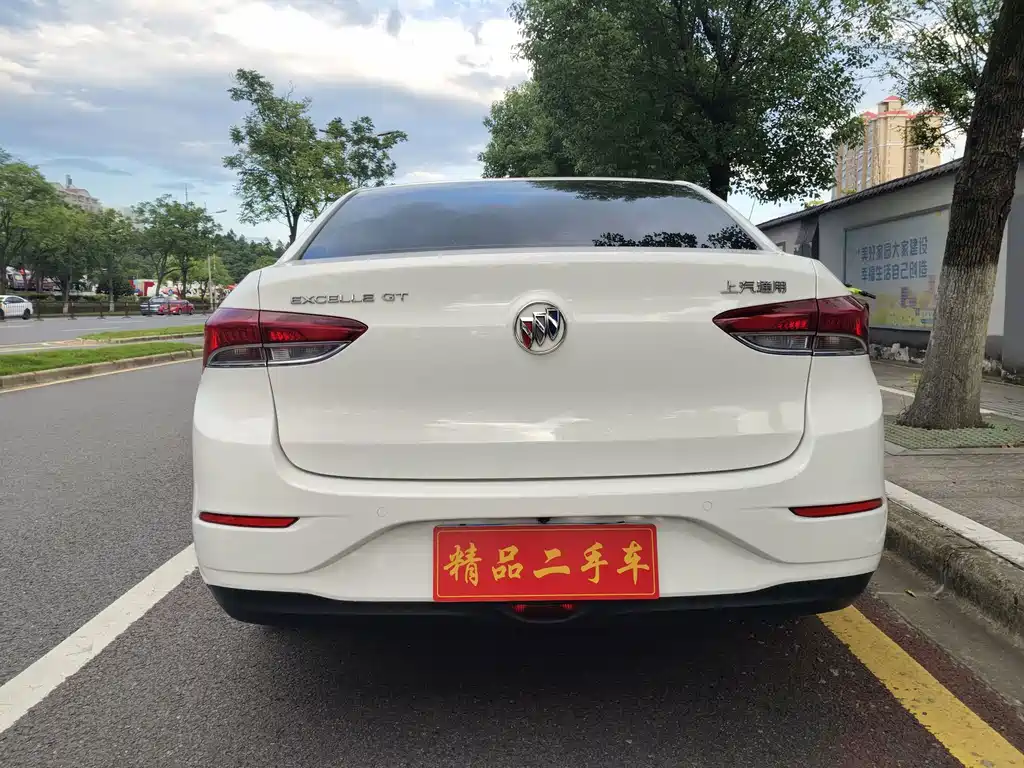 Buick Excelle — миниатюра 6