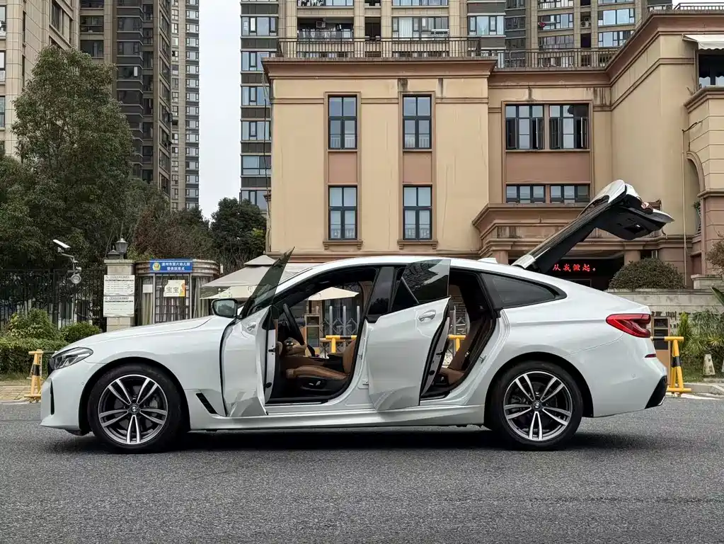 BMW 6 SERIES GT