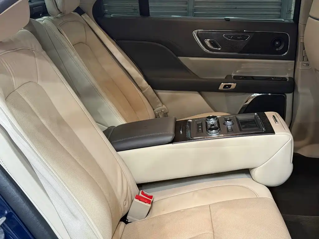 Lincoln Continental — миниатюра 15