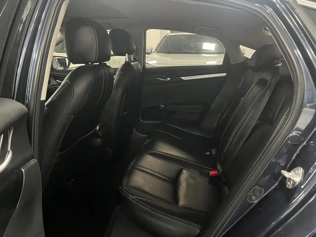Honda Civic 2016 220TURBO CVT Luxury