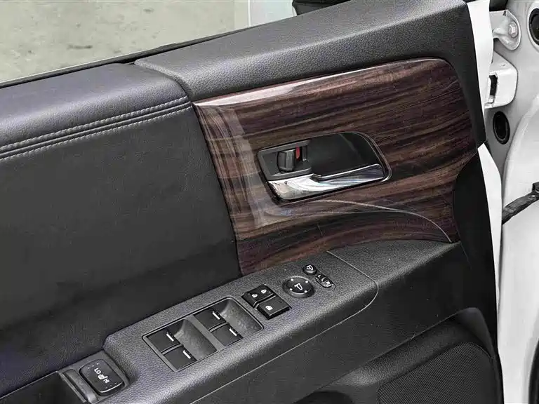 Honda Elysion — миниатюра 6