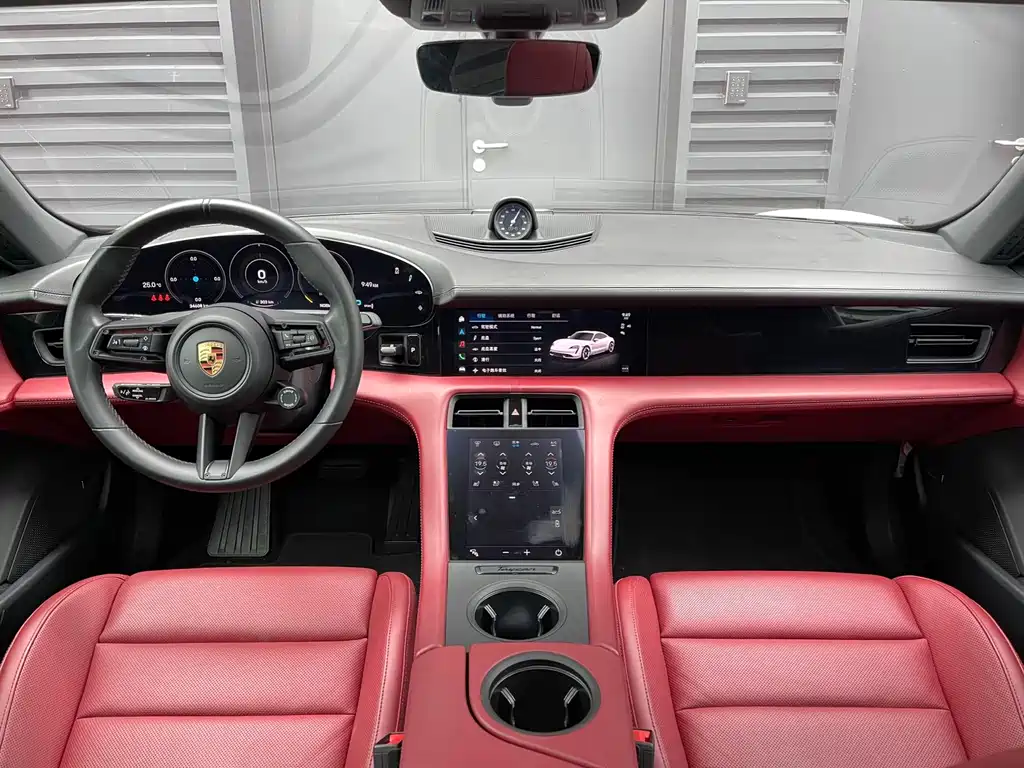 Porsche Taycan 2024 Taycan