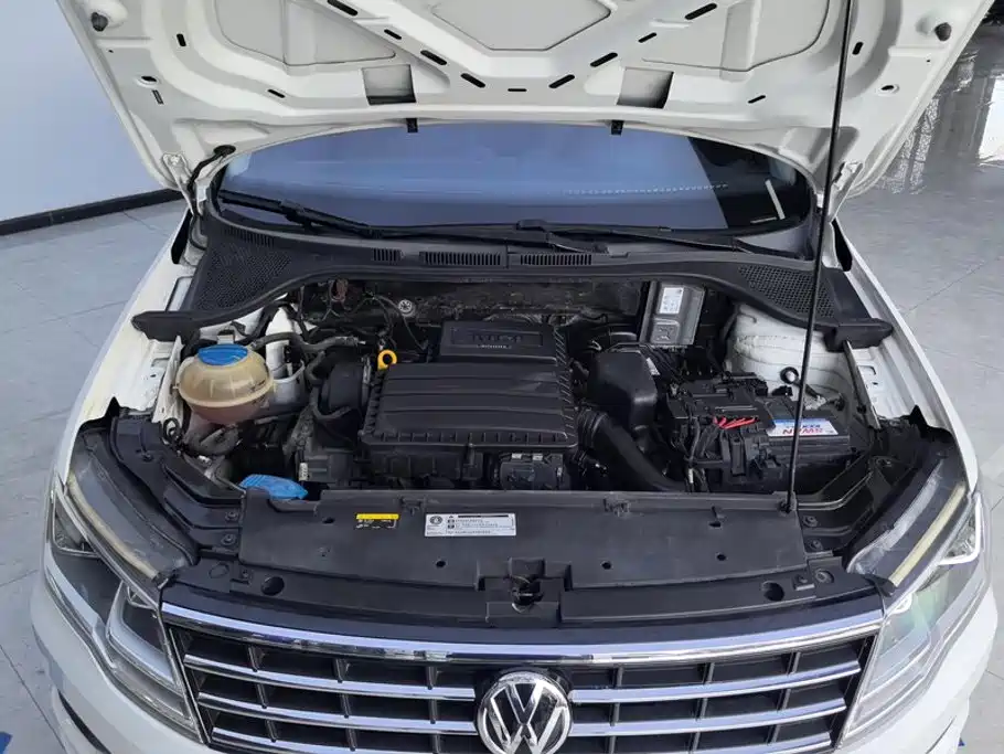 Volkswagen Jetta — миниатюра 10