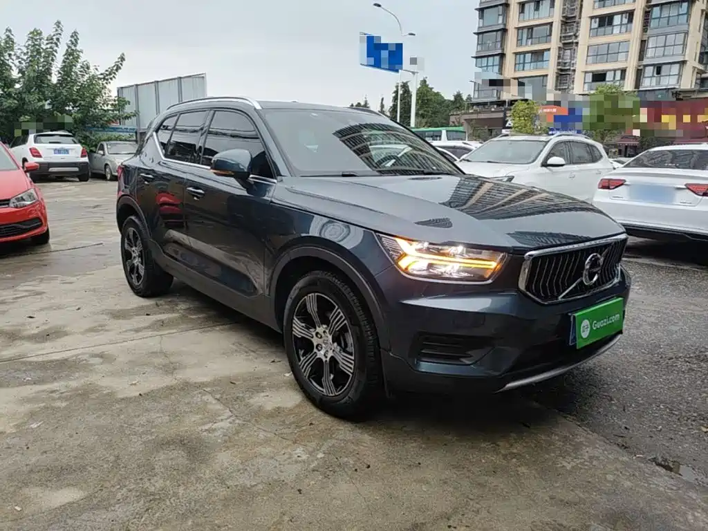 Volvo XC40 — миниатюра 4