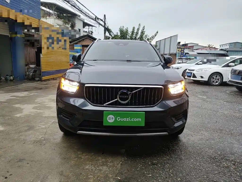 Volvo XC40 — миниатюра 3