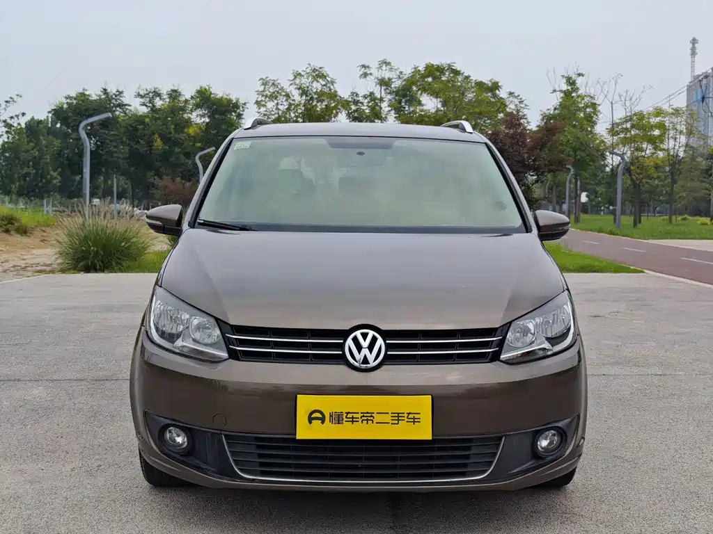 Volkswagen Touran — миниатюра 2