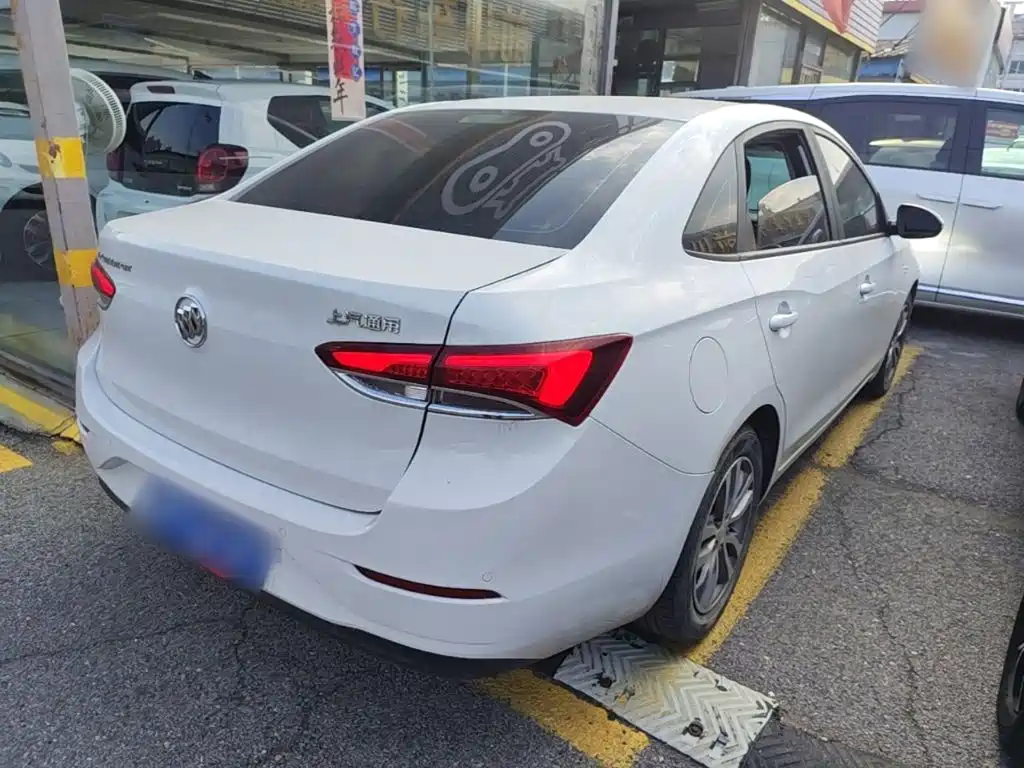 Buick Excelle — миниатюра 7