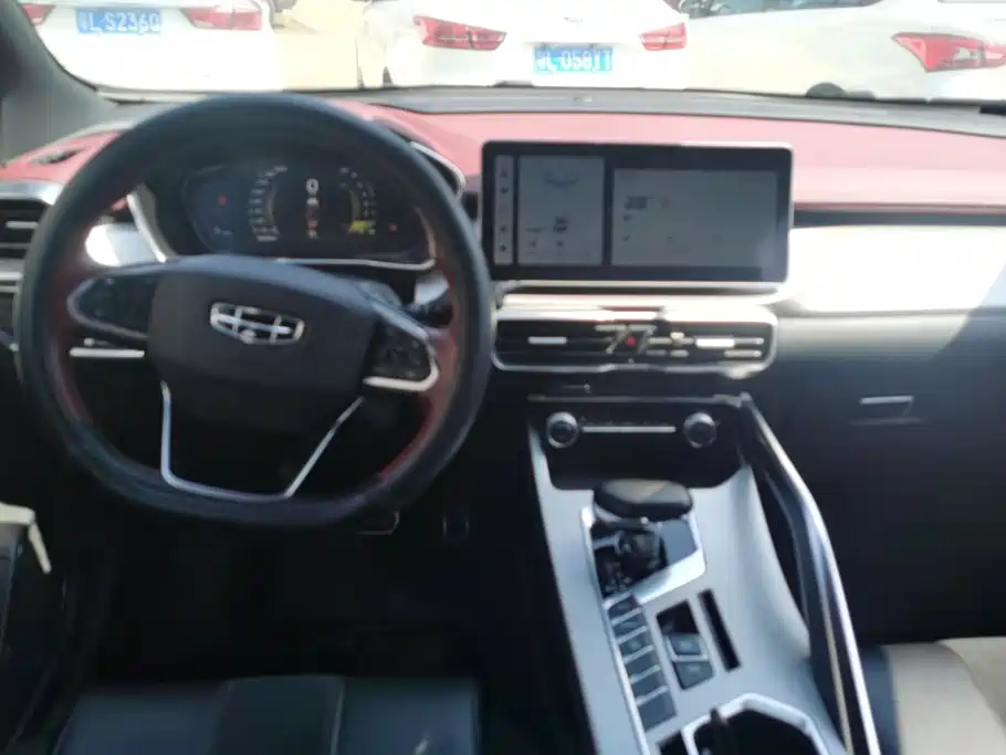 Geely Binyue — миниатюра 12