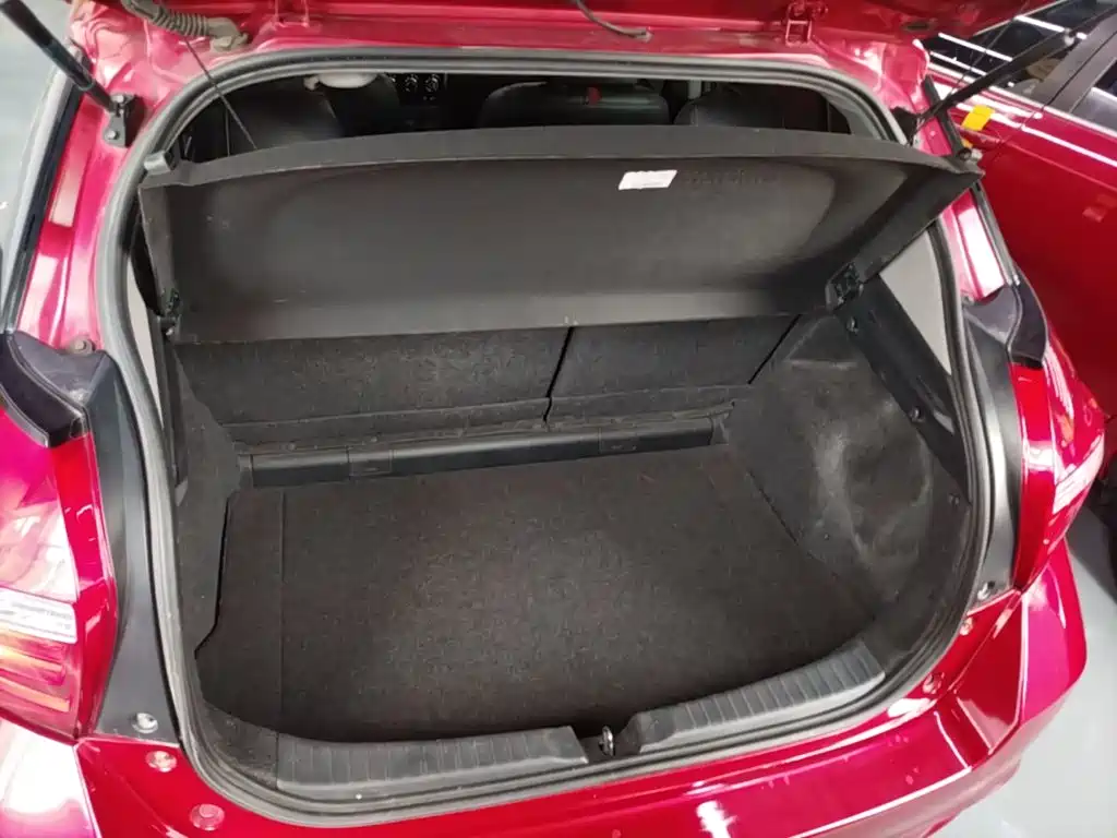 Toyota Yaris L — миниатюра 19