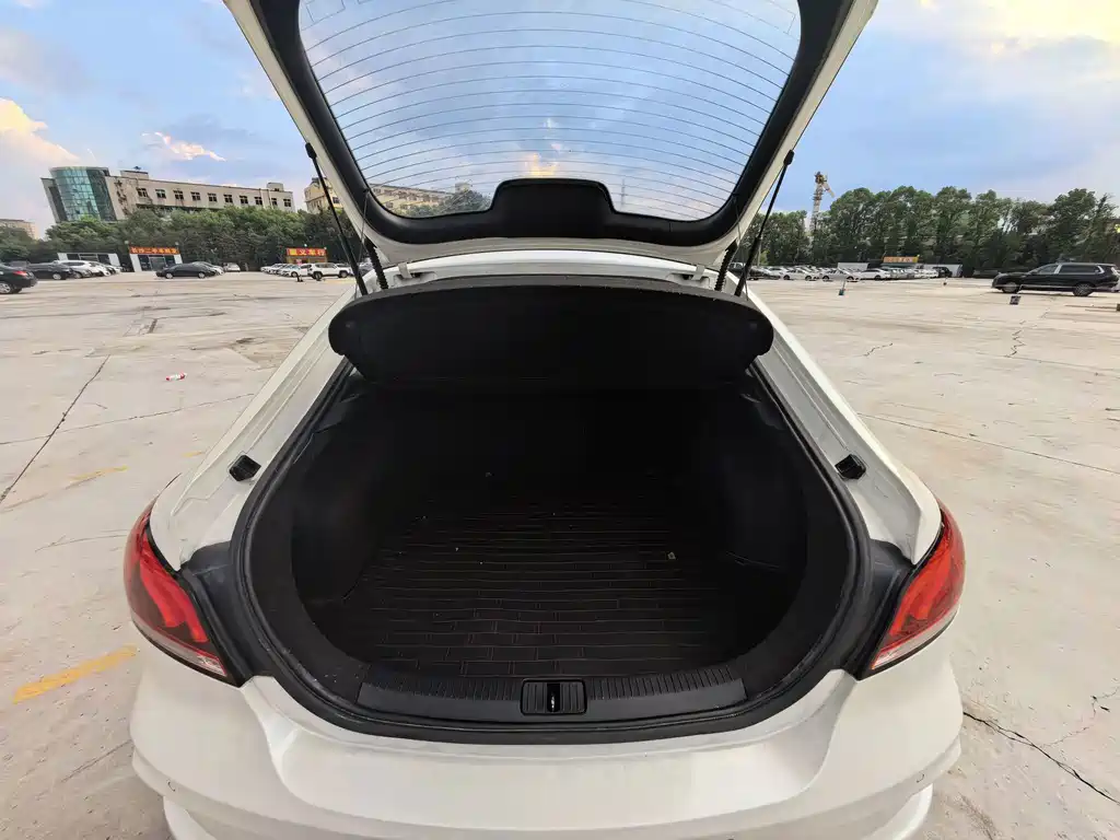 MG MG6 — миниатюра 11